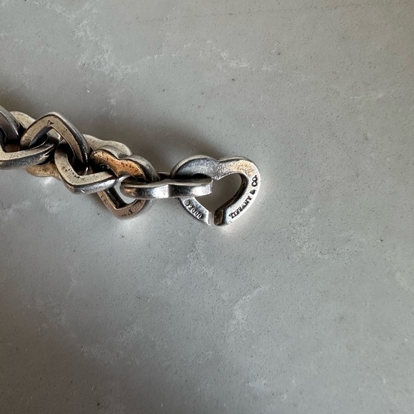 Authentic TIFFANY & CO. Heart Link Bracelet - Picture 9 of 9